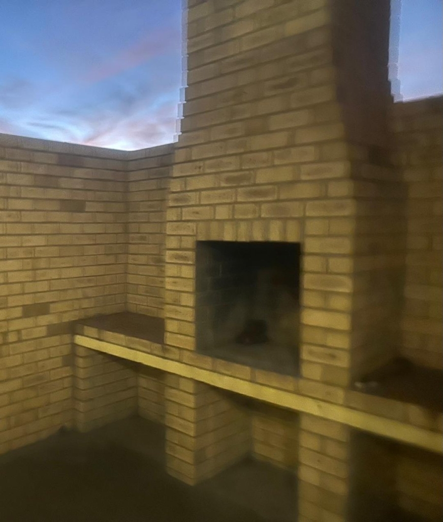 1 Bedroom Property for Sale in Windsor Park Eastern Cape